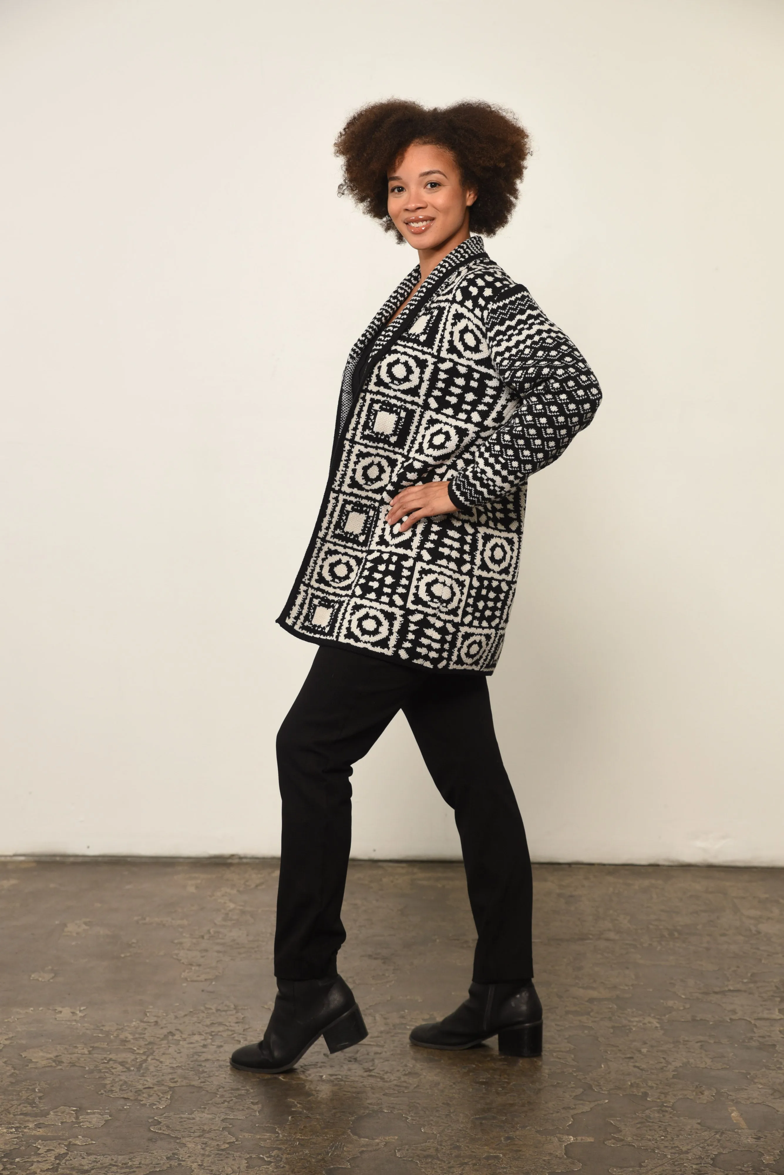 Abstract Print Open Front Cardigan in Black Aztec