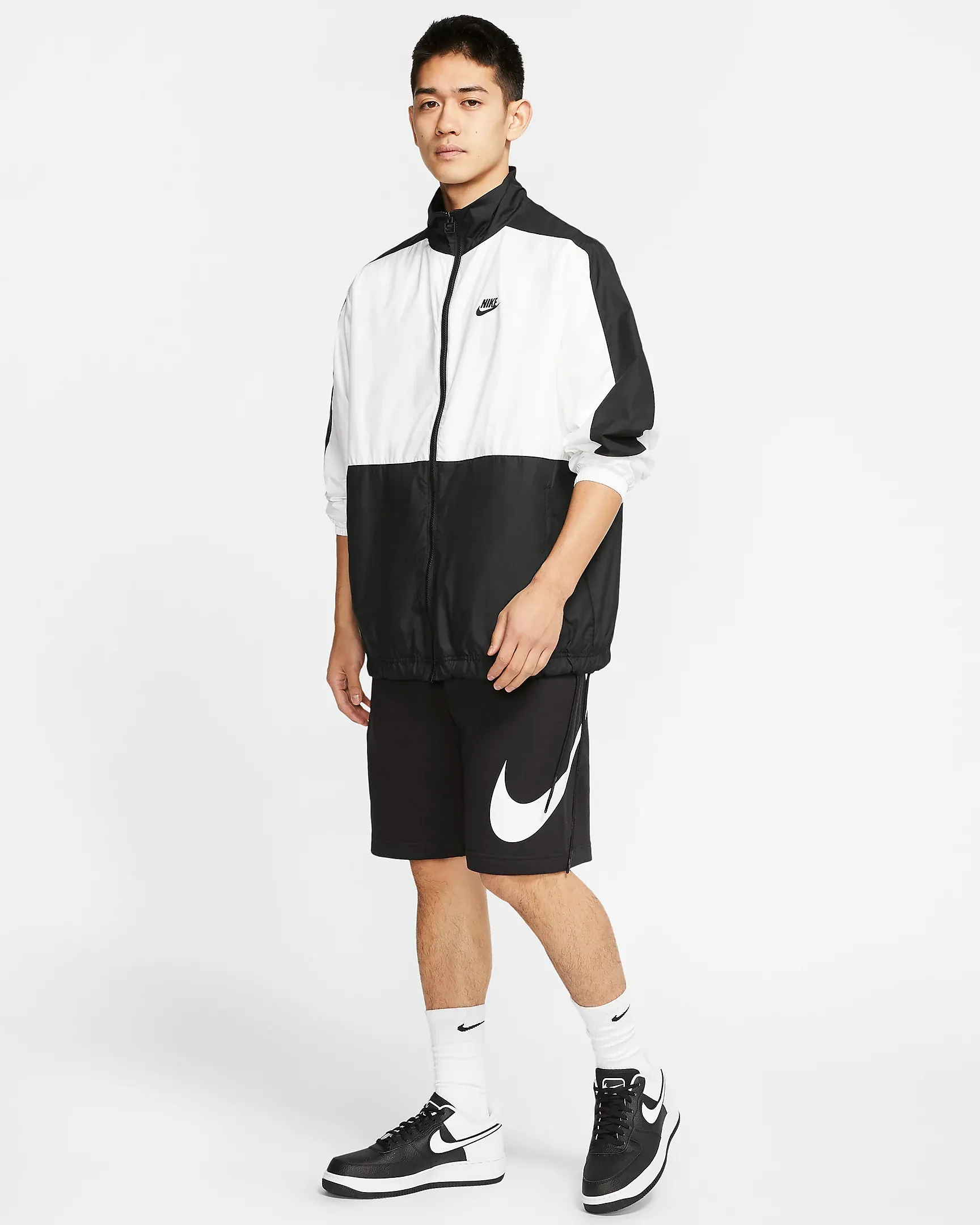 Nike Men's Sportswear Club Shorts - Black / White