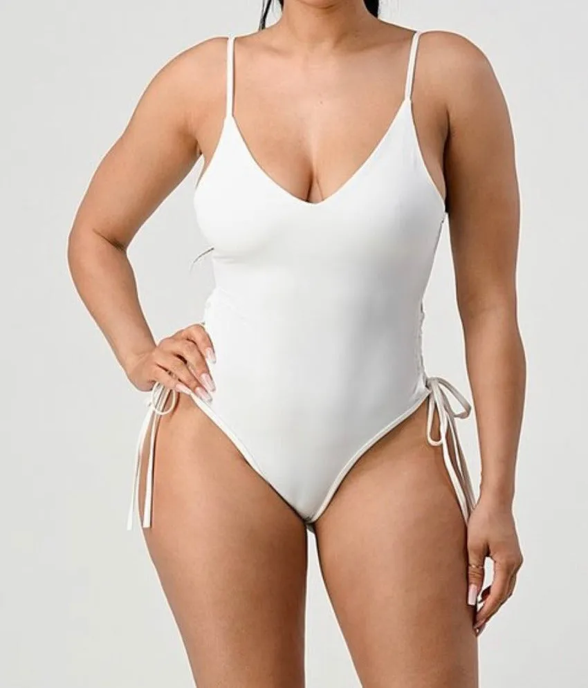 Women’s Swimsuits - DAIK396